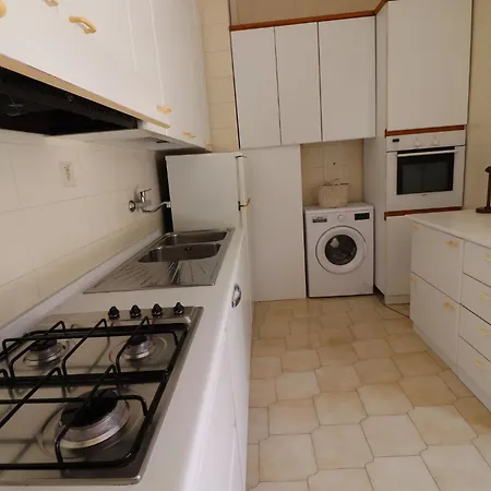 Lägenhet Charming Turchese Air Con Covered Parking *