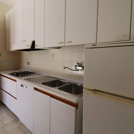 Charming Turchese Air Con Covered Parking Lägenhet