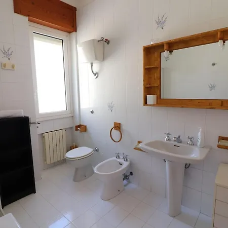 Charming Turchese Air Con Covered Parking Lägenhet *