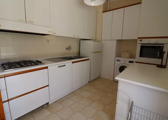 Charming Turchese Air Con Covered Parking *