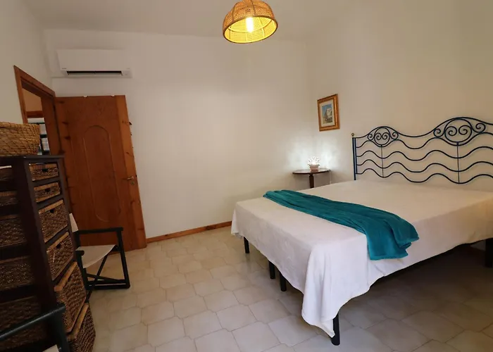 Charming Turchese Air Con Covered Parking Apartament