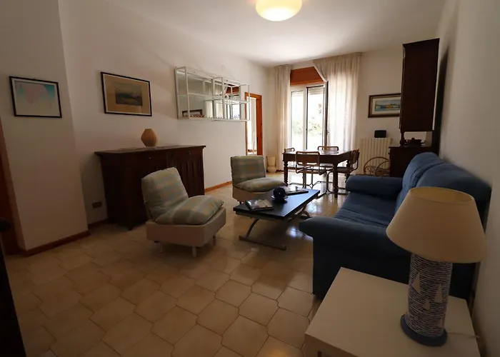 Charming Turchese Air Con Covered Parking Apartament